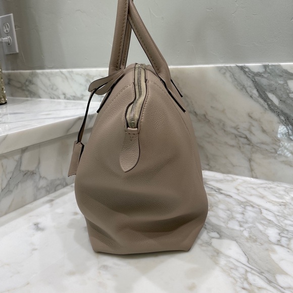 LOUIS VUITTON Veau Cachemire Soft Lockit PM Galet - Picture 4 of 13